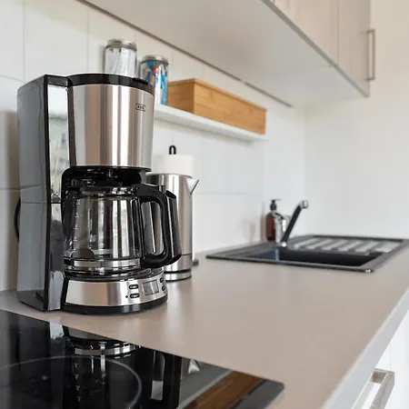 Neue Moderne Im Zentrum, Nahe Uni- Parkplatz Auf Anfrage