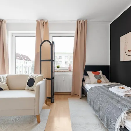 Neue Moderne Im Zentrum, Nahe Uni- Parkplatz Auf Anfrage Apartamento