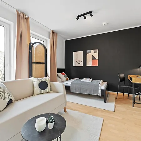 Appartement Neue Moderne Im Zentrum, Nahe Uni- Parkplatz Auf Anfrage *