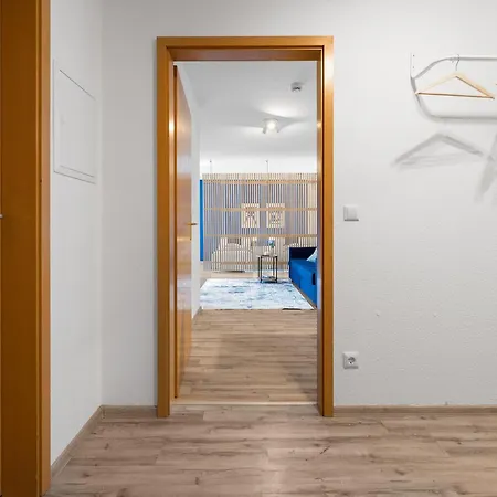 Neue Moderne Im Zentrum, Nahe Uni- Parkplatz Auf Anfrage * Κότμπους