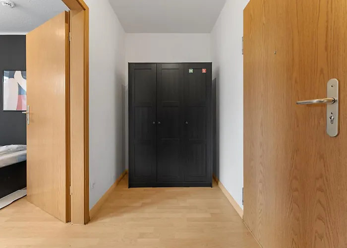 Neue Moderne Im Zentrum, Nahe Uni- Parkplatz Auf Anfrage